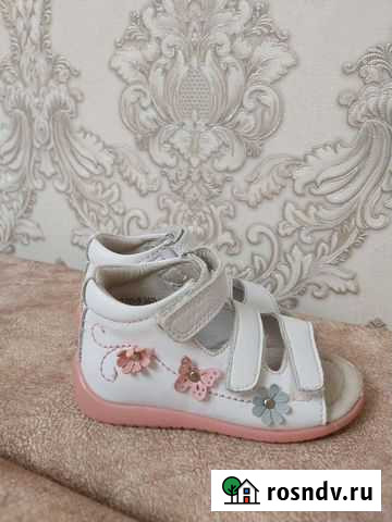 Босоножки для девочки Губкин - изображение 1