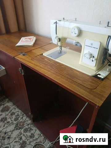 Швейная машинка Чайка 132М Отрадное - изображение 1