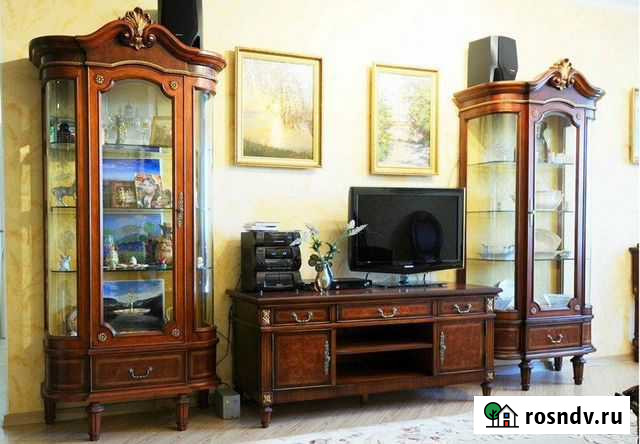 Витрина из массива Санкт-Петербург - изображение 1