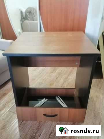 Офисный столик с выдвижным ящиком Челябинск - изображение 1