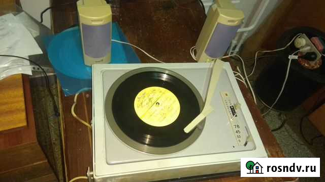 Проигрыватель и детские пластинки Омск - изображение 1