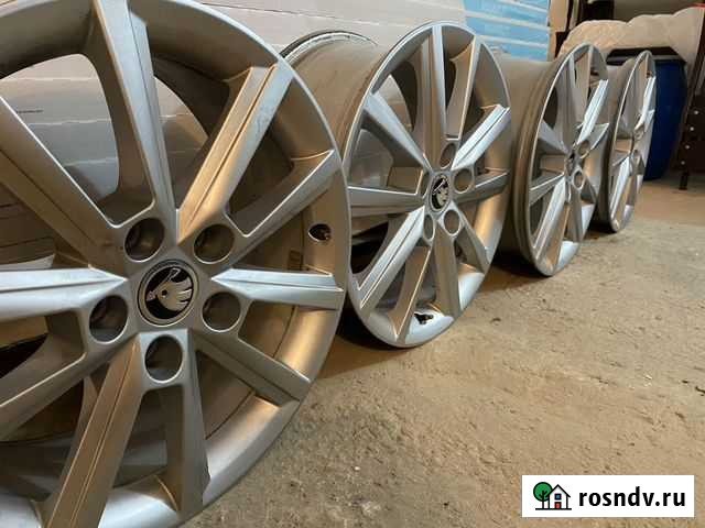 Оригинальные диски на skoda octavia Белгород - изображение 1