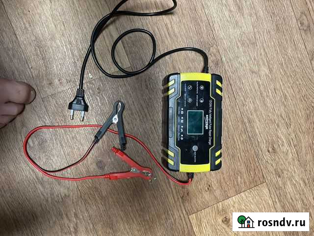 Зарядное устройсво универсальное Нижнекамск - изображение 1