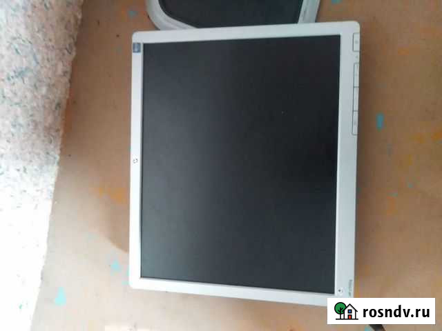 Монитор на подставке с usb (HP L1950g) Красноярск - изображение 1