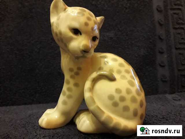 Статуэтка. Леопард. лфз. Фарфор СССР. 10,5х10,5х6 Жуковский - изображение 1