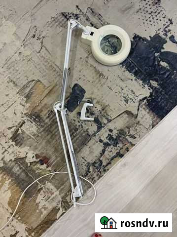 Кольцевая лампа с лупой Дубовое - изображение 1