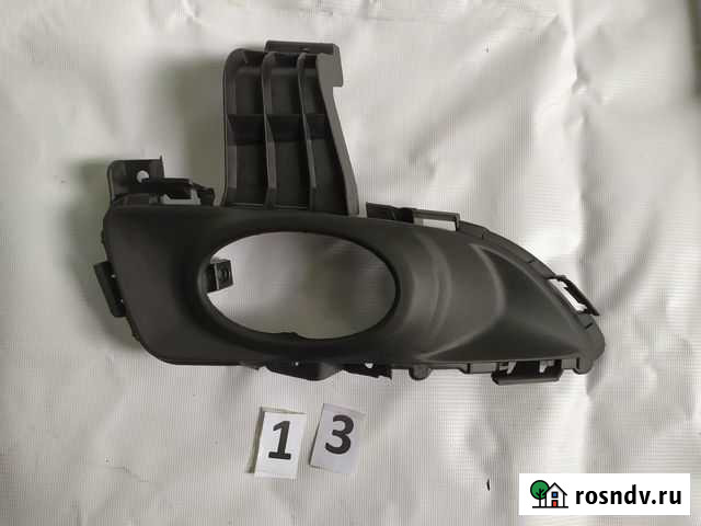 Накладка фары противотуманной Прав. Mazda M3 2003 Новочеркасск - изображение 1