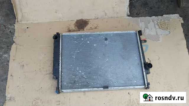 BMW e34 535. Радиатор ож Бехр основной Лодейное Поле - изображение 1