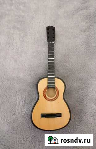 Гитара маленькая для интерьера,коллекции Барнаул - изображение 1