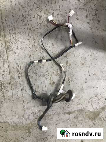 Проводка задней правой двери Камри 40 Судак - изображение 1
