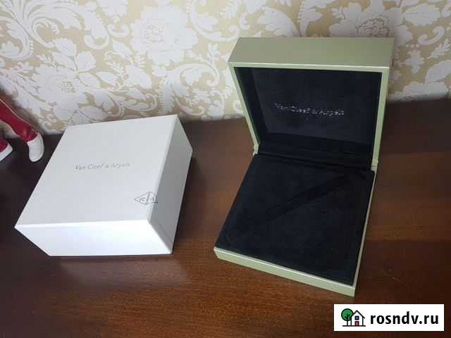 Коробка Van Cleef уникальная серьги, подвеска брас Москва - изображение 1