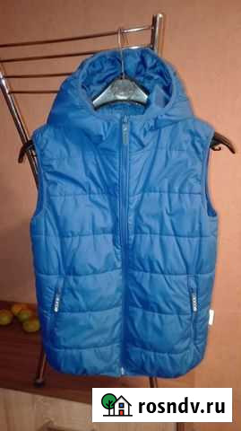Куртка и безрукавка, жилет scool 152 и 140 размер Ростов-на-Дону - изображение 1