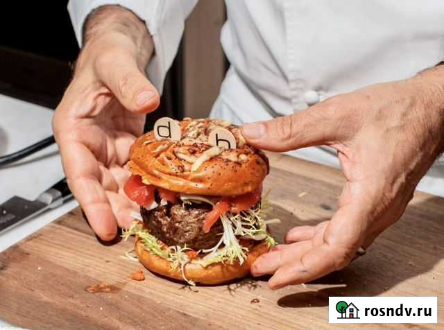 Повар в бургер-кафе. Опыт не требуется Екатеринбург - изображение 1