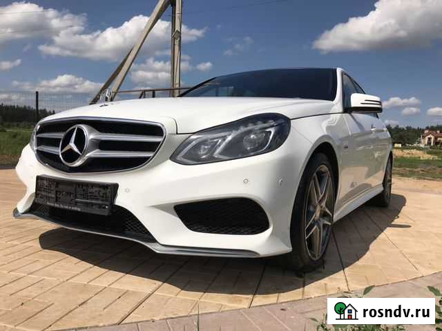 Белоснежный Мерседес Е 250 2016 года с водителем Тверь - изображение 1