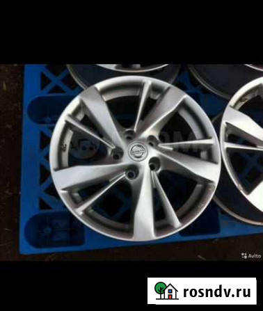 Литые диски r17 5x114.3, оригинал nissan Новосибирск - изображение 1