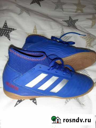 Футзалки adidas Гатчина - изображение 1