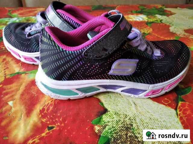 Кроссовки со светящейся подошвой Волгоград - изображение 1