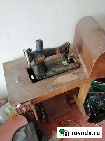 Механическая швейная машинка на ножном приводе Курган - изображение 1