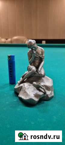 Каслинское литье девушка с кувшином Елань - изображение 1