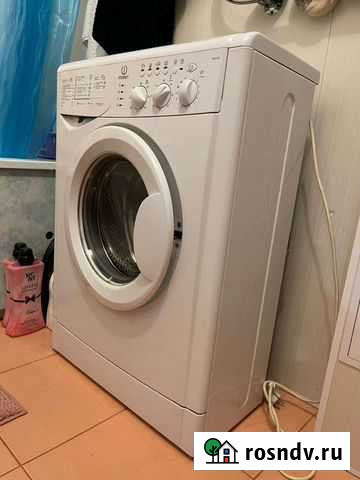 Стиральная машина Indesit wiul83 Великий Новгород - изображение 1