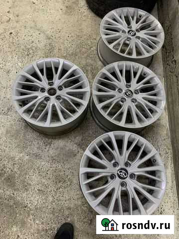 Диски на toyota camry 70 Кызыл - изображение 1