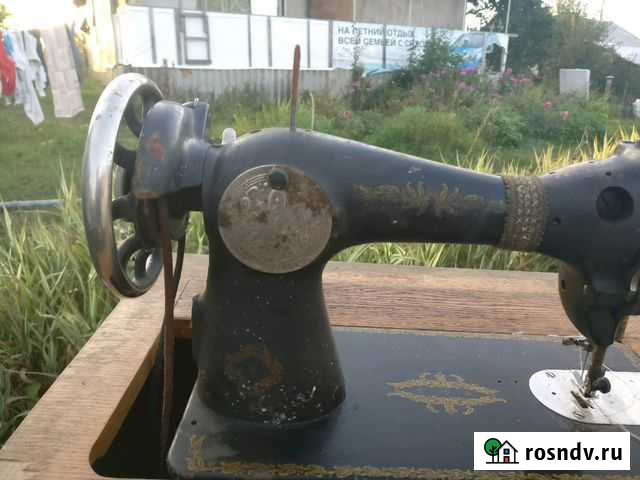 Машинка швейная Подольск ножная с тумбой Пенза - изображение 1