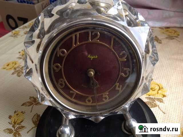 Настольные часы маяк хрусталь производства СССР Кириши - изображение 1