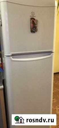Холодильник indesit Бийск - изображение 1