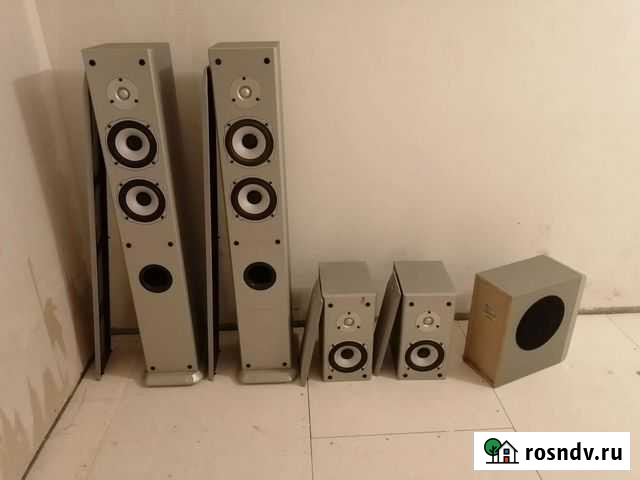 Колонки 4 + Сабвуфер, б.у. Состояние на фото Петрозаводск - изображение 1