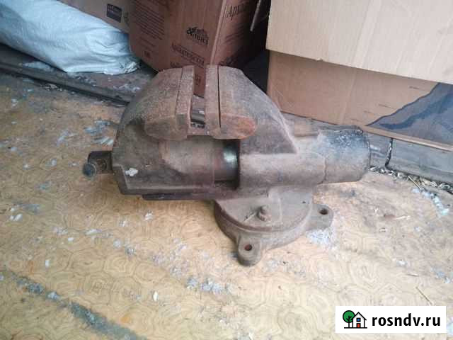 Тиски слесарные большие СССР Кунгур - изображение 1