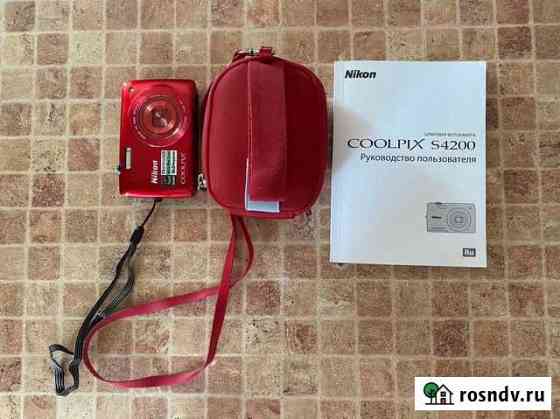 Фотоаппарат компактный Nikon Coolpix S4200 Red Старый Оскол