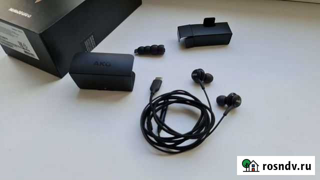 Наушники AKG гарнитура Новые оригинал Каменск-Шахтинский - изображение 1