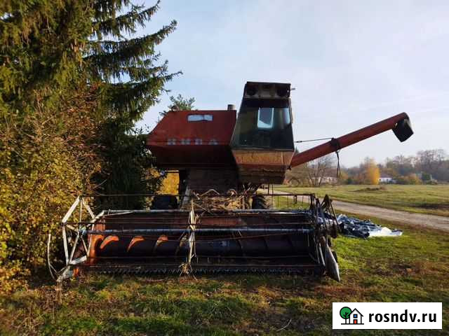 Продам зерноуборочный комбайн Нива ск-5 Красное - изображение 1