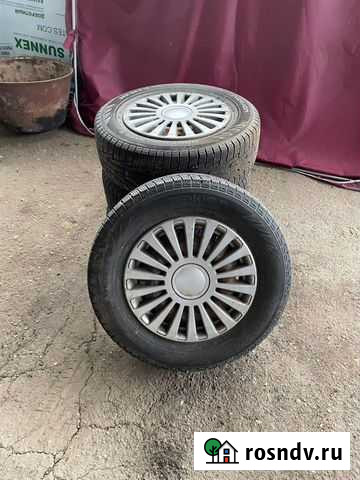 Шины 205 65 15 зимние бу Истра - изображение 1