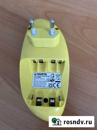 Зарядное устройство varta 57062 Томск - изображение 1