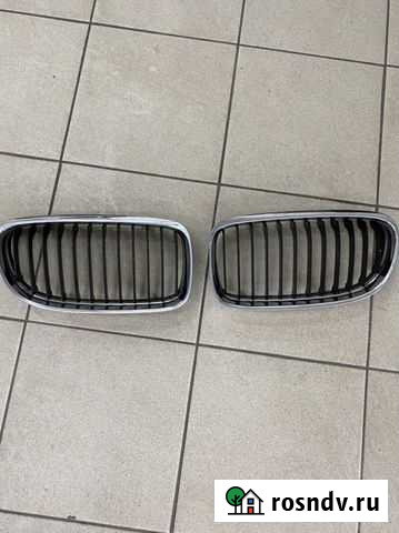 Решетка радиатора BMW E90 Астрахань - изображение 1