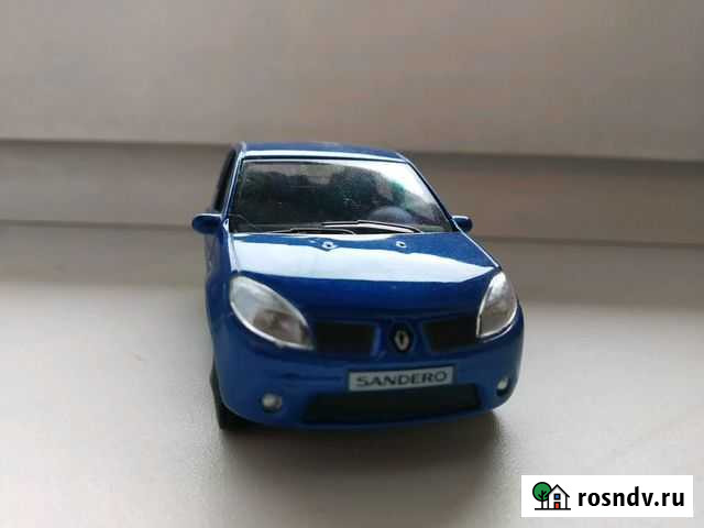 Моделька Рено сандеро Кузьмоловский - изображение 1