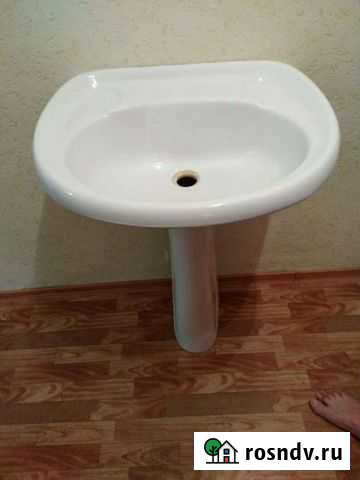 Раковина с ножкой и зеркалом Таганрог - изображение 1