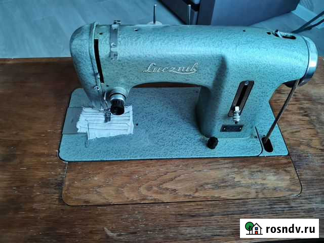 Швейная машинка Lucznik Kl. 90 Radom Ковров - изображение 1