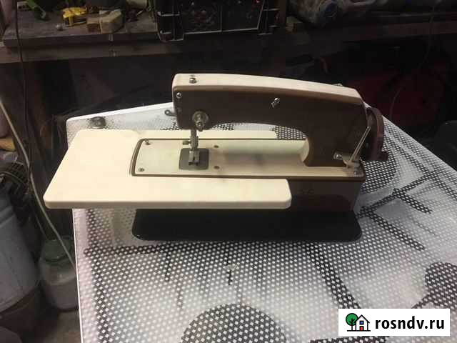 Швейная машинка СССР 1984г Калининград - изображение 1
