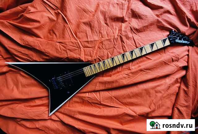Jackson Rr24 made in japan с кейсом Абакан - изображение 1