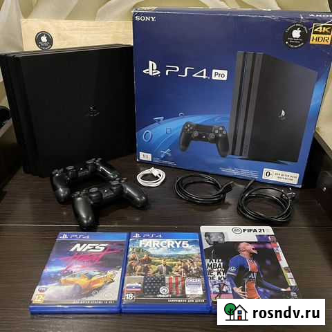 Игровая приставка Sony PS4 Pro 1TB + 3 игры Нижний Тагил - изображение 1