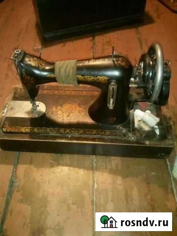 Продам швейная машинка СССР Балаково - изображение 1