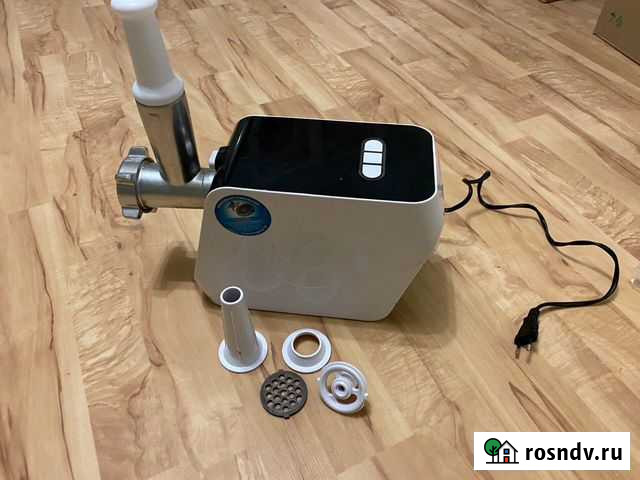 Мясорубка электрическая новая Севастополь - изображение 1