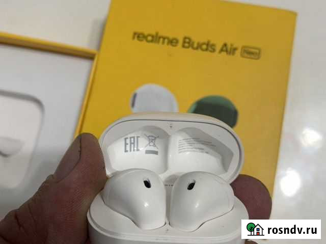 Беспроводные наушники realme Красненькая - изображение 1