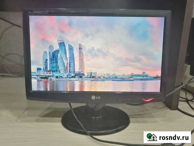 Монитор 18.5 LG flatron w1943ss Вологда - изображение 1
