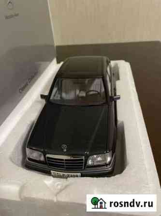 Mercedes E320 Dealer черный Autoart 1:18 Астрахань