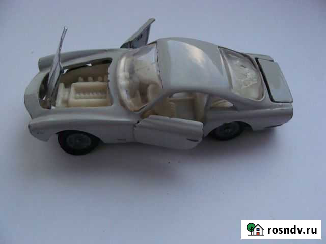 Модель машины «феррари» Омск - изображение 1