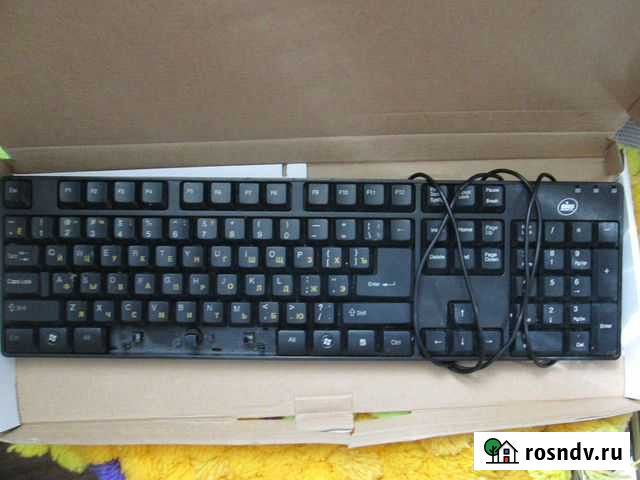 Клавиатура б\у на запчасти Волжский - изображение 1