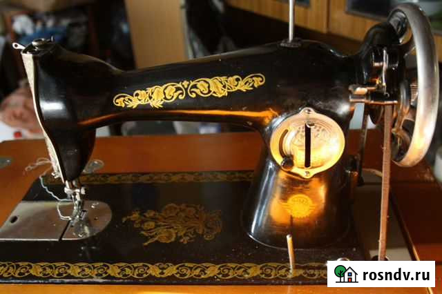 Швейная с тумбой+иглы Ростов-на-Дону - изображение 1